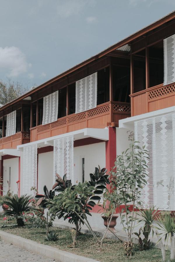 Granada Inn Palu Exteriör bild