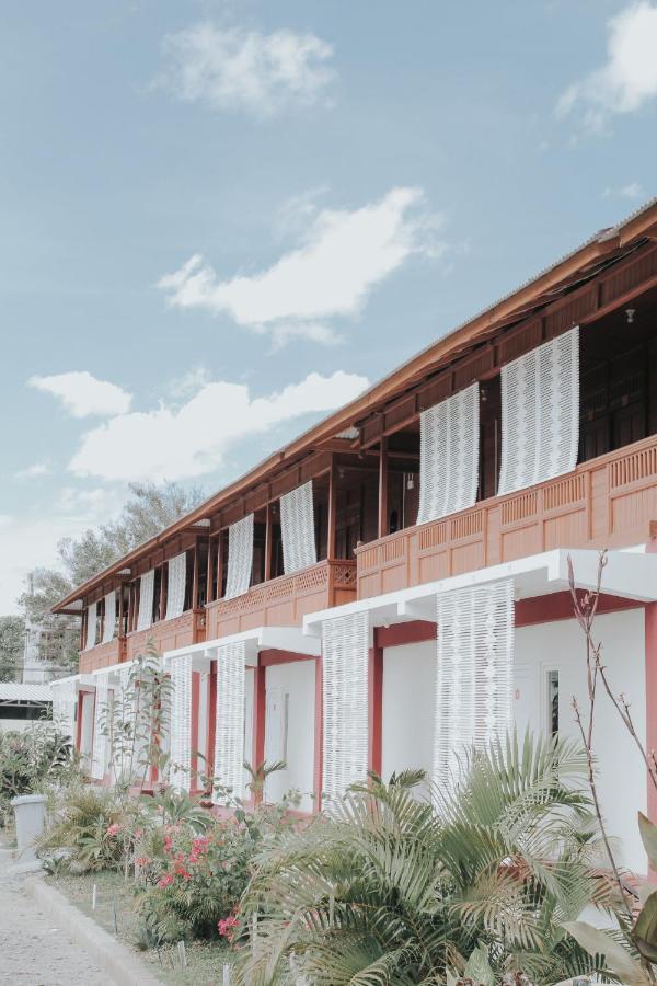 Granada Inn Palu Exteriör bild